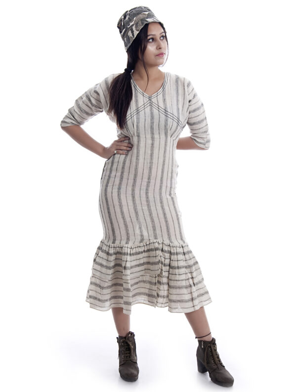 Ruffle linen dress1